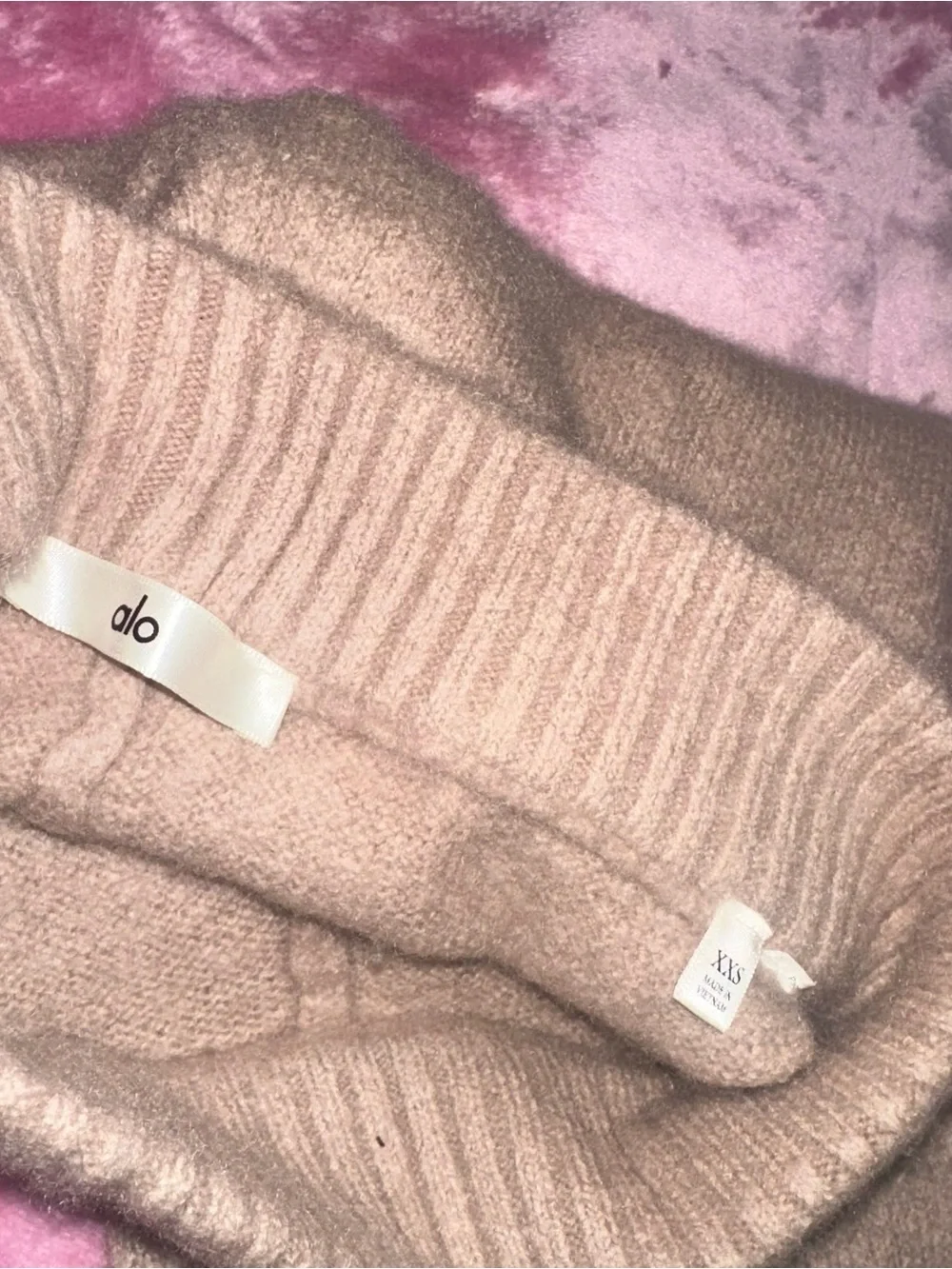 ALO Wool Cashmere Sweater & Pant Set